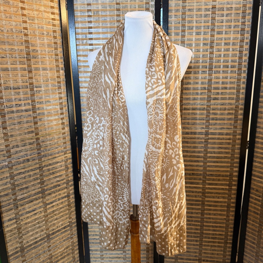 Vivante by VSA Scarf Women OS Tan Silk Batik Tribal Print Lightweight Wrap